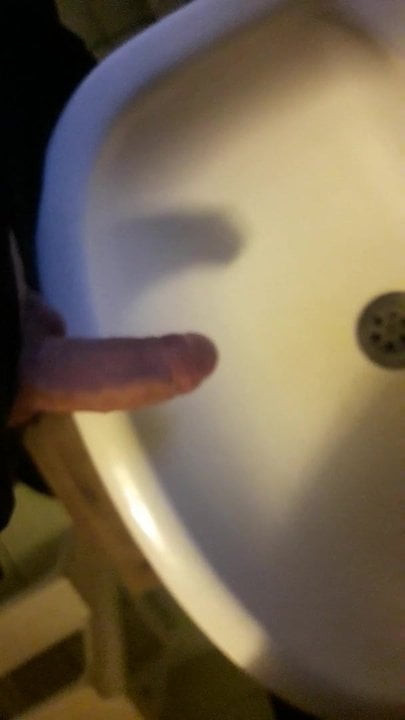 Golden shaver, piss