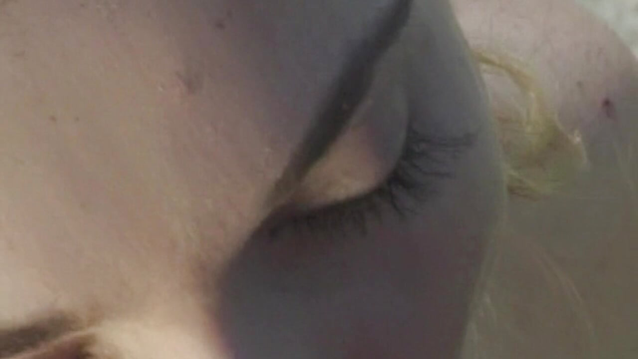 Heißer Outdoor-Sex in den White Panty Chronicles
