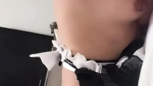 Japanese girl dressed as a maid from Live Jasmine