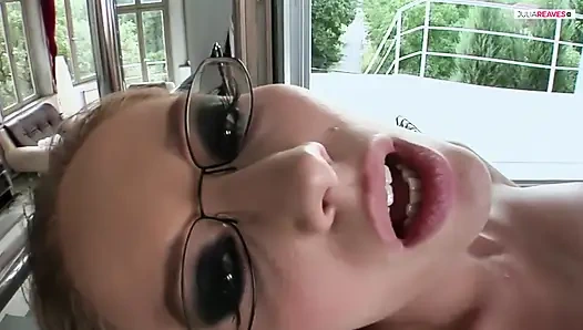 Strict secretary likes anal fuck