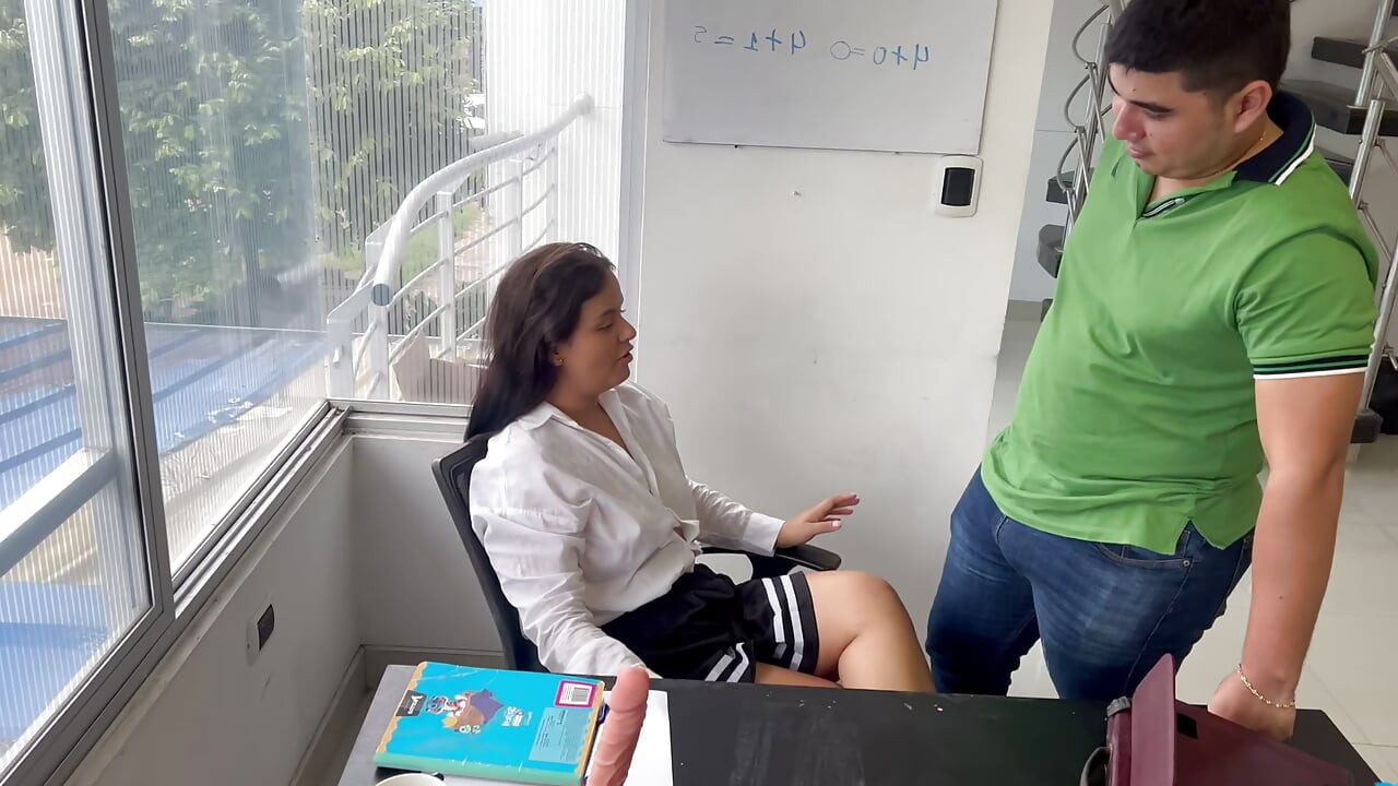 I FUCK THE ENGLISH TEACHER HARD DURING CLASS