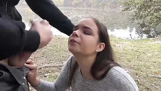 Rosette çamur kayması! Tükürük temiz ve sikiliyor!