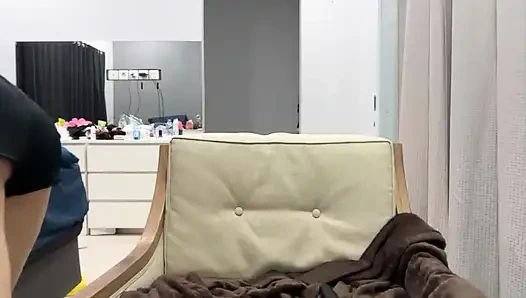 AKU PAMER TOKETKU DI STREAMING