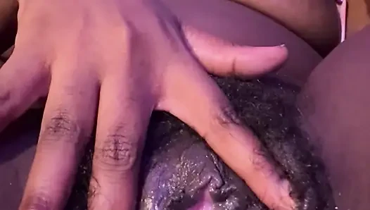 PORNO IZLIYORUM ..