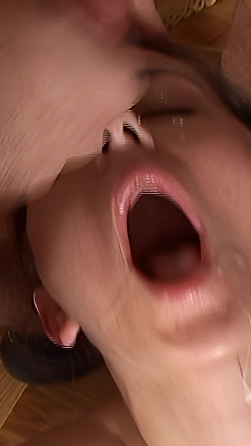 Double face fuck and piss