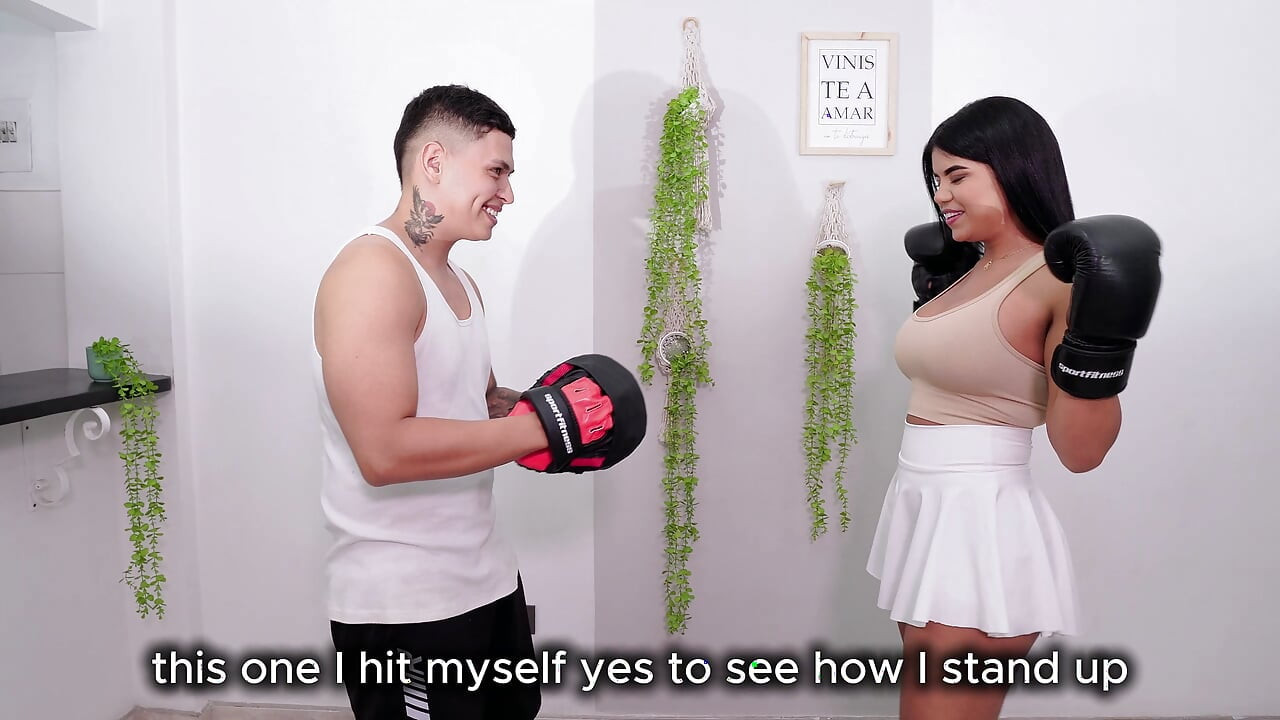 I fuck my big ass boxing client because her cuckold husband won't stop