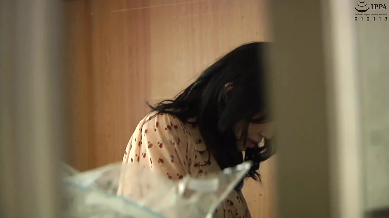 Married Mature Women Falling in Love While Their Husbands Are Away -4