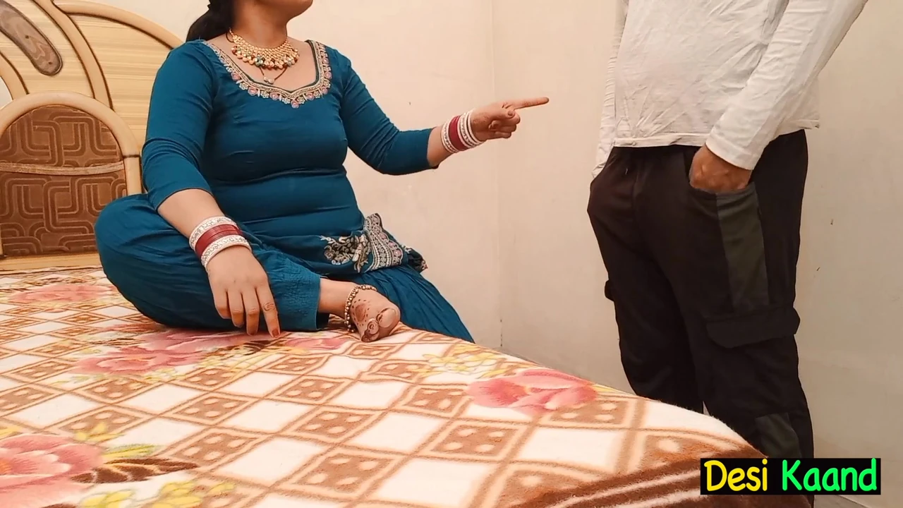 Stepmom Stop Her Randibaaj Stepson For Randibaaji And Offer Him To Her Pussy