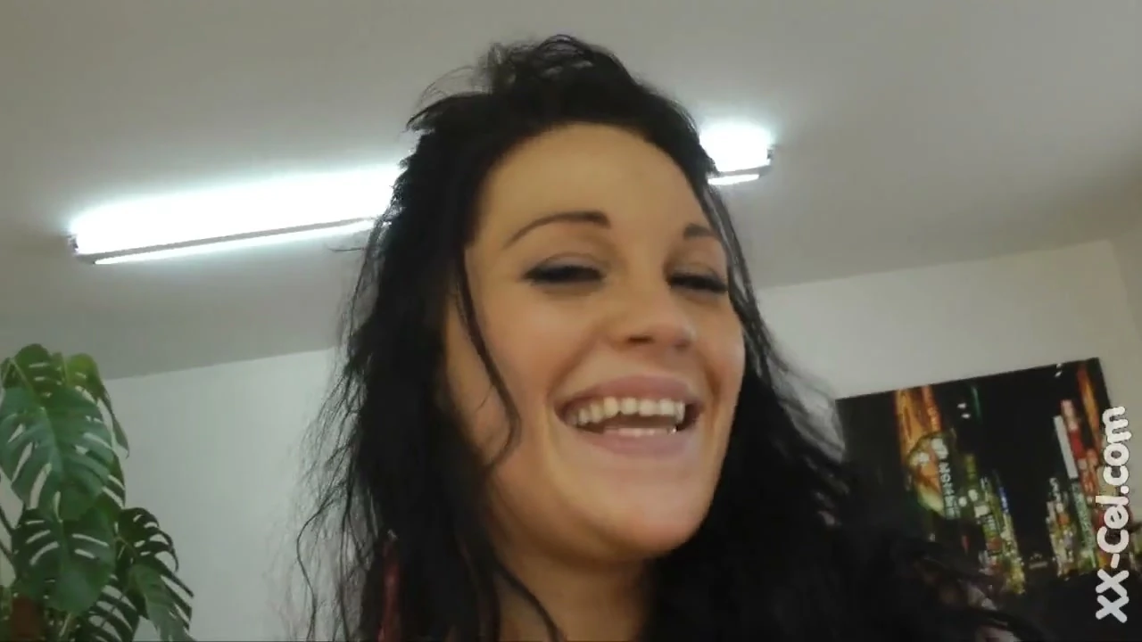 Paige keyifli bir İskoç fahişe