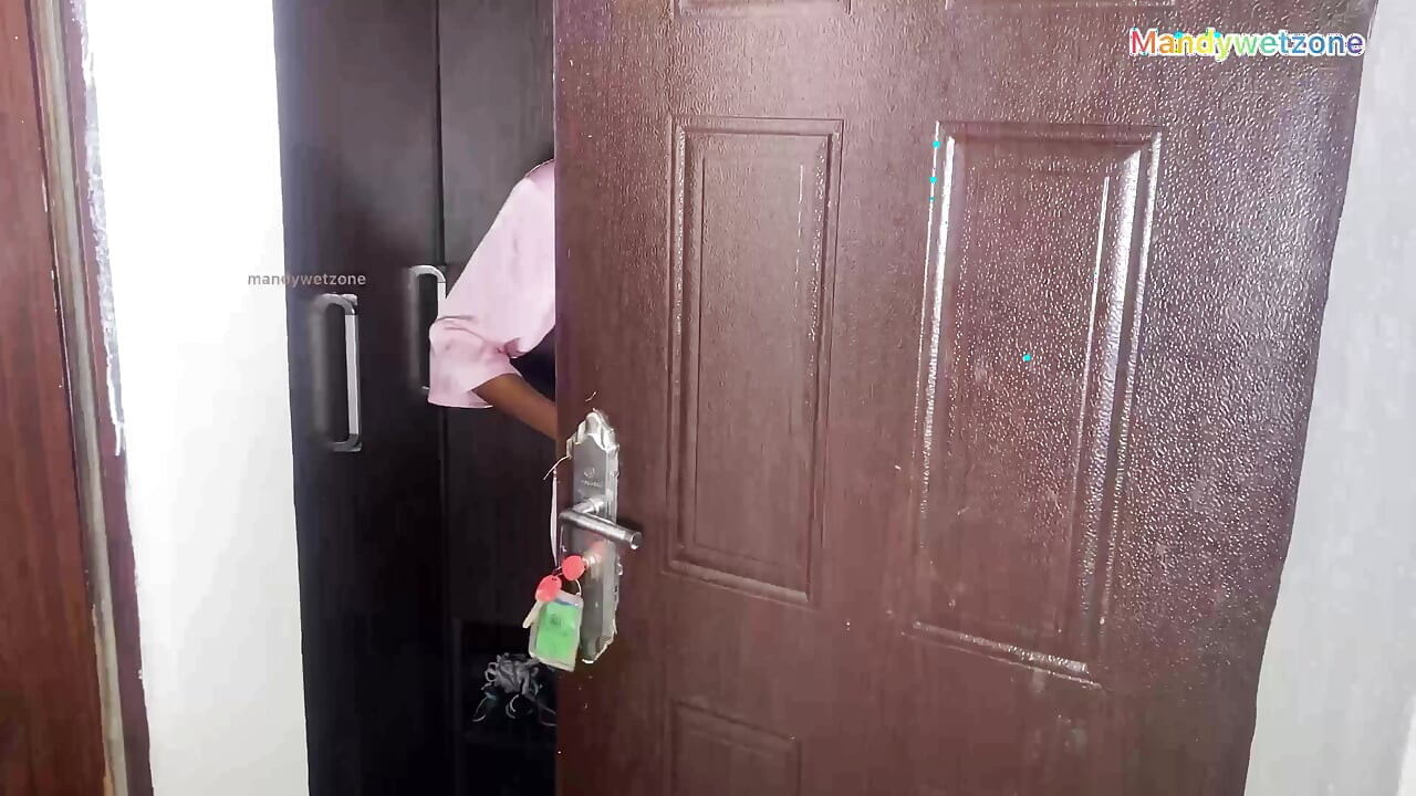 Our Estate Plumber Drilled My Cunt so Deep with His Long