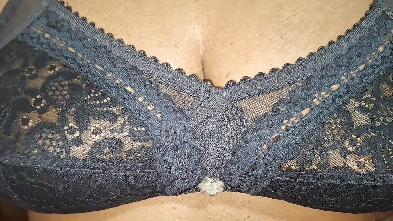 Tetona asiática milf super caliente en video