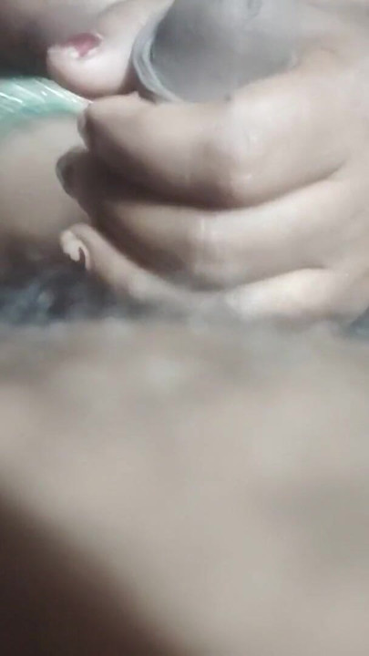 Seeing my stepsister horny, I went near her, grabbed her penis and masturbated.aur mera mutth mara | Clip 1