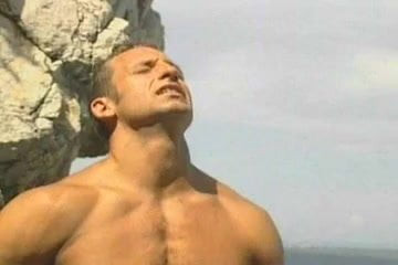 Nevaljali momci se jebu na plaži