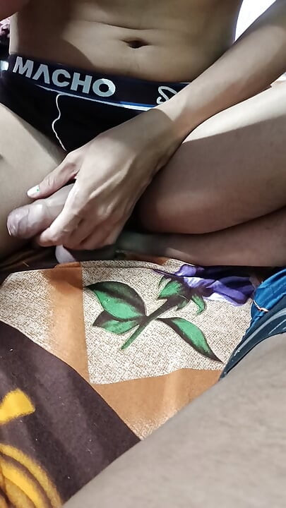 Jogo nu e jogo de pau com amigo como ele veio para isso para o meu quarto de albergue