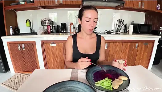 Watch Me Cook ve Mukbang