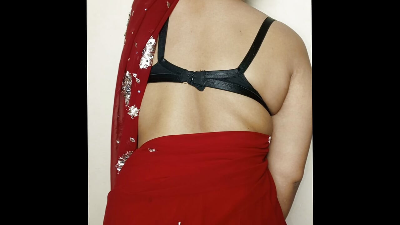 Beautiful Girl Red Saree Big Boobs Press – Indian Desi Hot Video