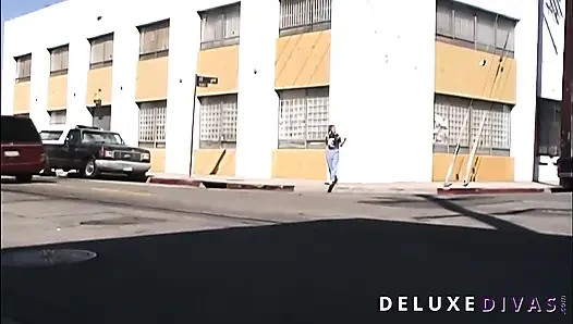 Deluxedivas - obrolan langsung - belladonna