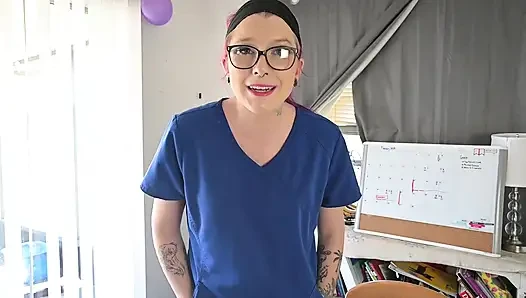 Suster Ellie on: seks anal yang aman