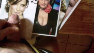 Rub on pics cleavage celebrities