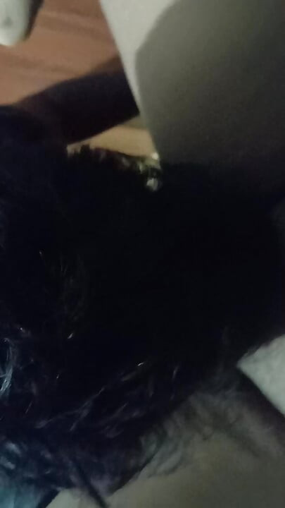 Je baise la femme de quelqu’un d’autre dont le mari l’a laissée pour le travail