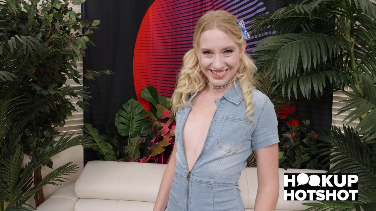 Sex-Curious Kallie Taylor mahukan lebih banyak lagi seks tegar Bryan Gozzling!