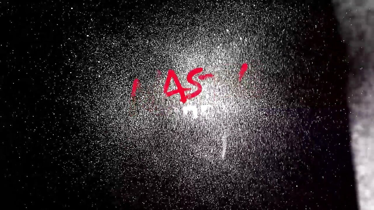 Nastydaddy at asılı drew sebastian brian bonds'un sahibi