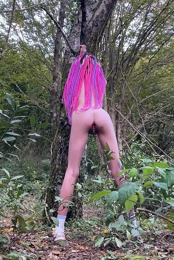 Ich Traf Perverses Devotes Mädchen Im Freien Und Bestrafte Ihre Muschi