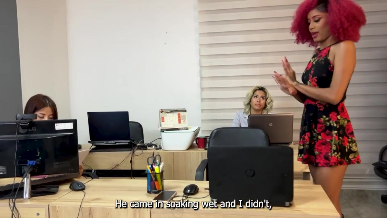 送货员最终在办公室与秘书们参加热辣的跨人种狂欢 - CelesteAlba