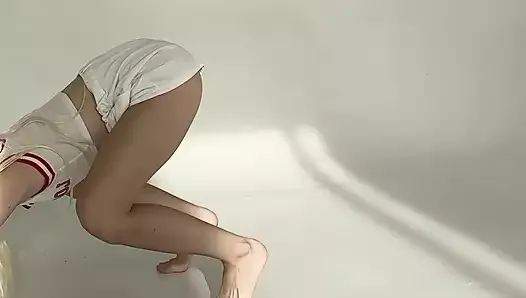 feet worship stretching show toes fetish