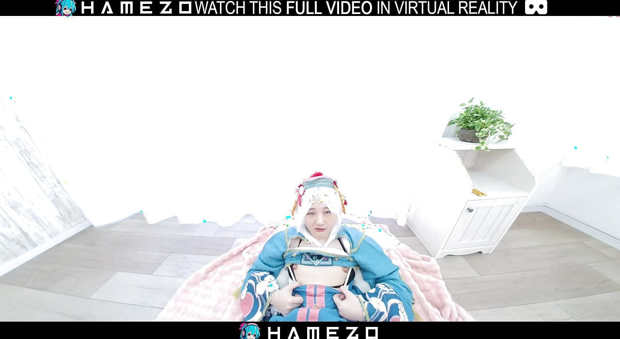 セクシーな日本人少女、神崎真由がVRで激しくセックスする前にチンポをしゃぶる。