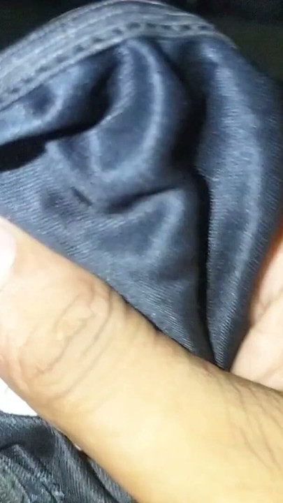 Apni beti ka panty le kar muth mara | Clip 2