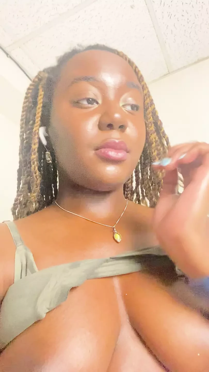 LOOK!! I have the sexiest BEST tits and nipples boobs