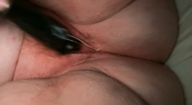 Playing with my creamy cunt
