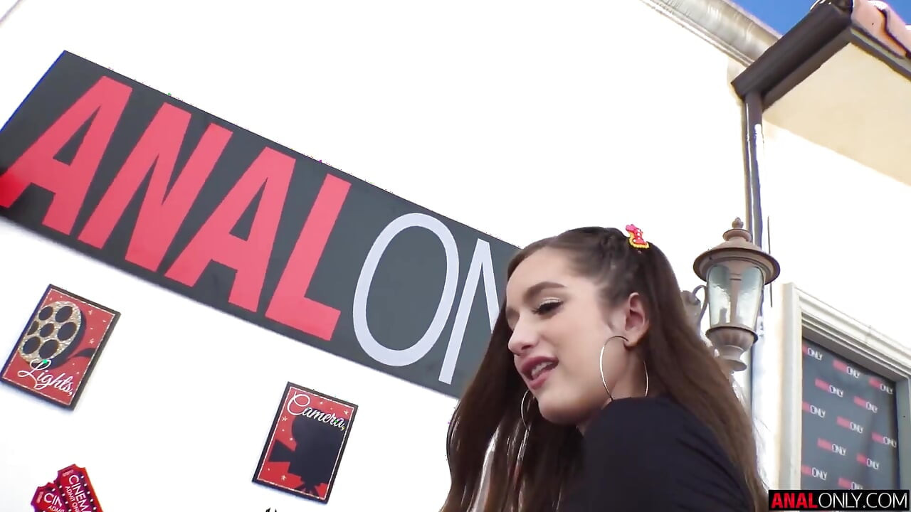 Nadia Gives up the Booty
