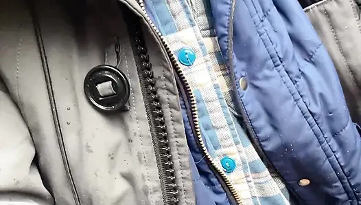 pussy pissing  water on the rock