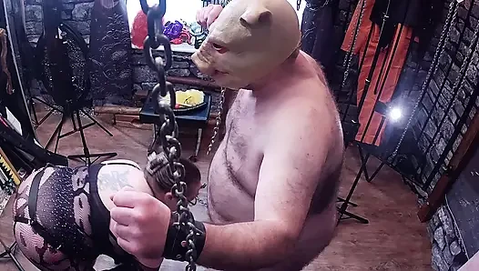Part 2:- Satana's piggy is back in town for some play time with Domina Satana!