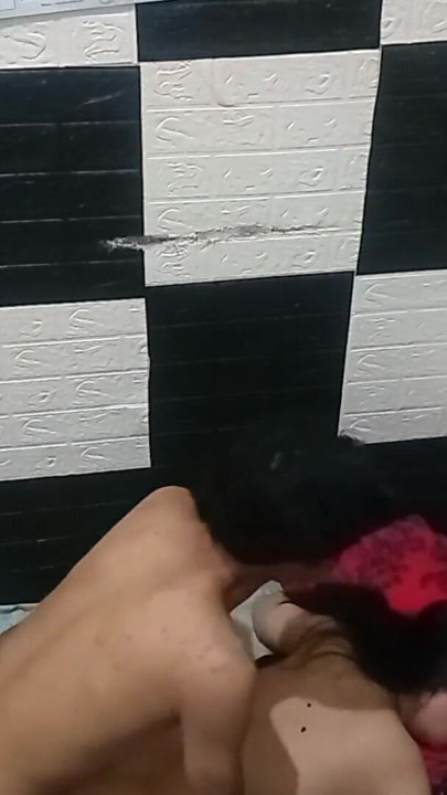 Enjoying the smooth body of asian girl | Clip 1