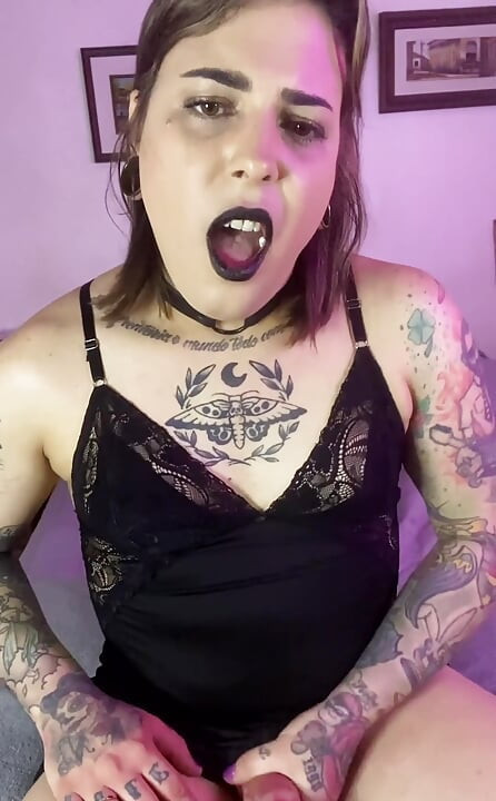 हॉट हैण्डजॉब के लिए ब्लैक बेबी डॉल