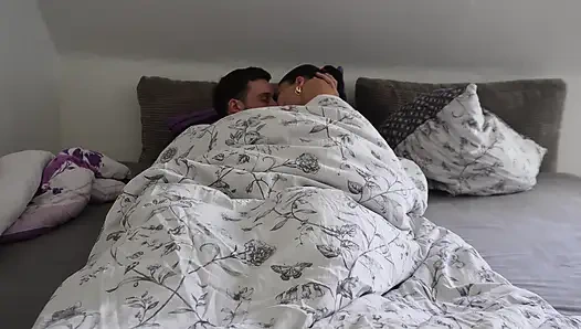 Пакистанско-немецкий быстро становится горячим после эякулляции!