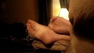 foot rubbing
