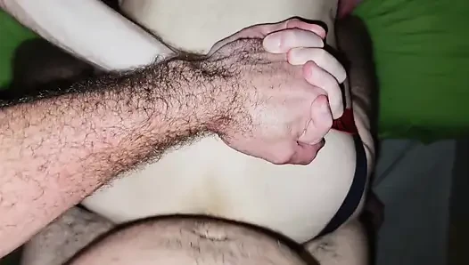 Prezervatifsiz sert seks sürekli kesintisiz sert sikişiyor