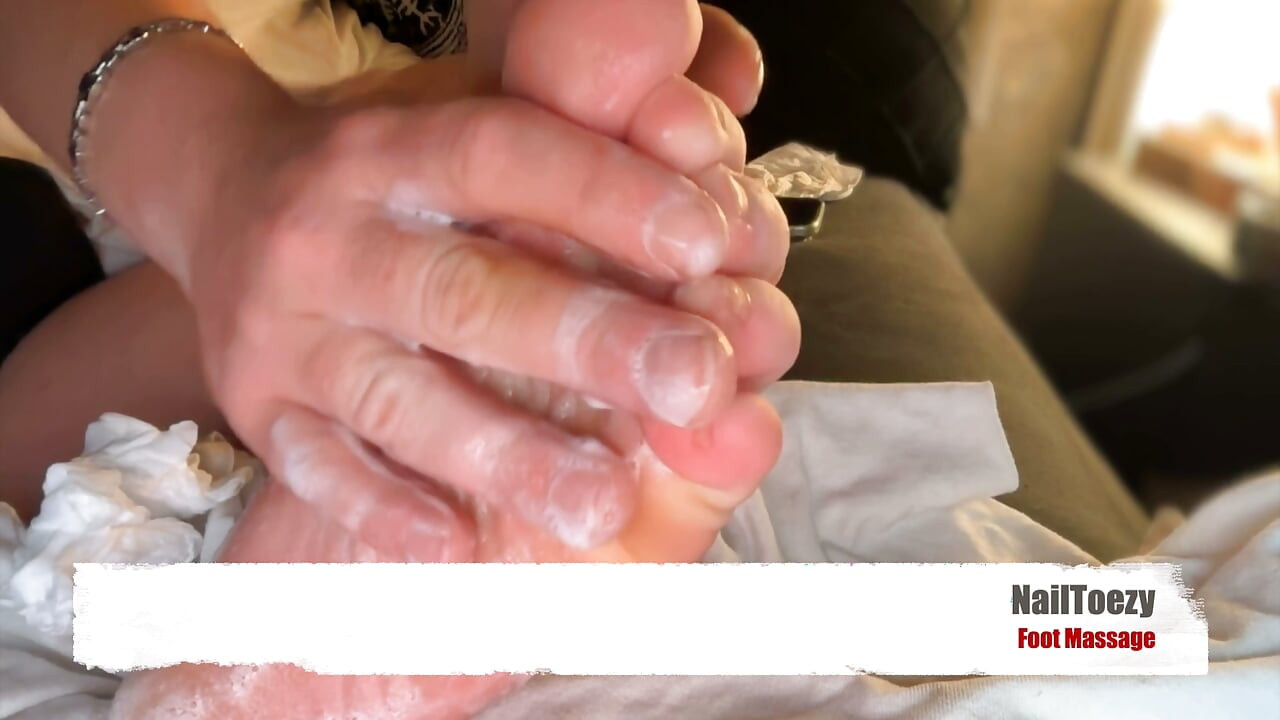 I Like it to Massage my Sweet Feet