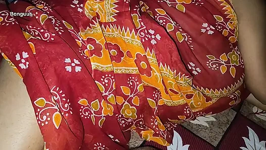 Desi Aunty Sharing bed Wet creamy Pussy Hot Sex