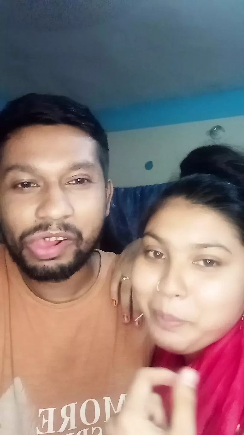Natural beutiful hot girls in home Indian hot wife in home