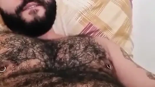 Benimle yatağa gel bebeğim