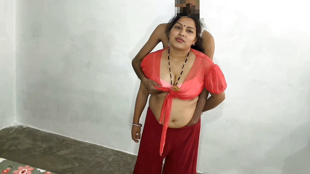 Hot Indian Girl Blowjob Boobs Pressing Fucking and Cumshot on Her Thighs