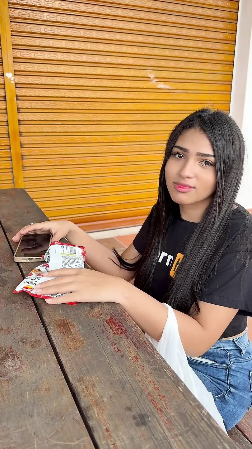 Beautiful Colombian Girl Sucks My Porra After Breaking up with Her Cuckold Boyfriend