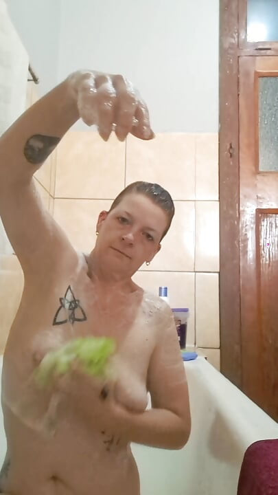 随之而来的一次很好的擦洗和摩擦