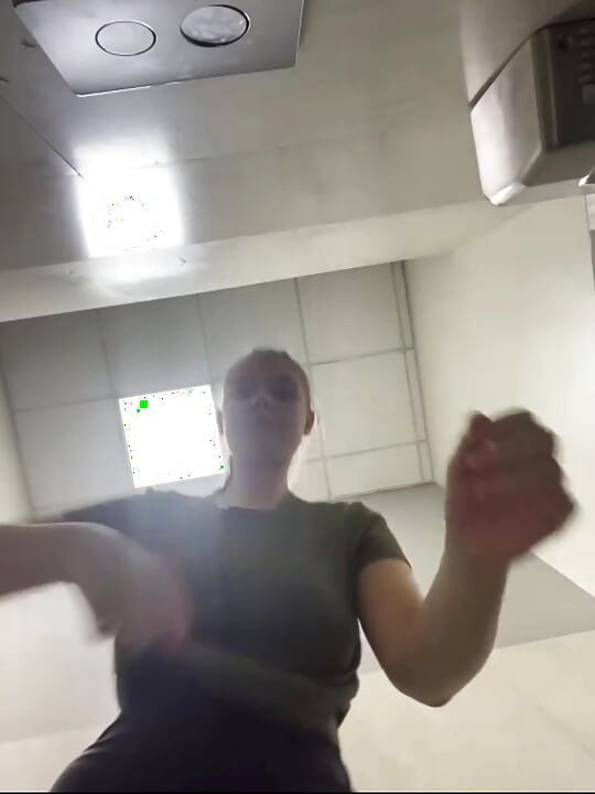 Public fucking in the gym jucielussie