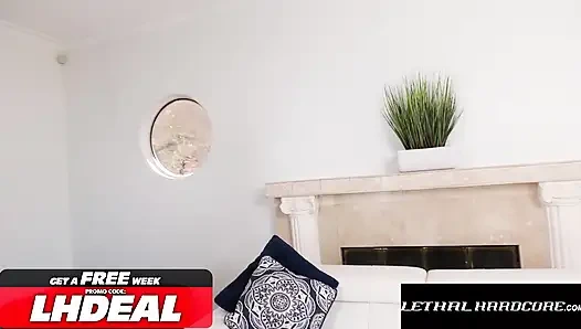 LETHAL HARDCORE - knackarsch Aleksa Mink liebt es, hart gefickt zu werden